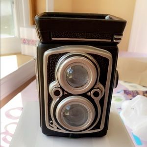 Camera Scentsy Warmer